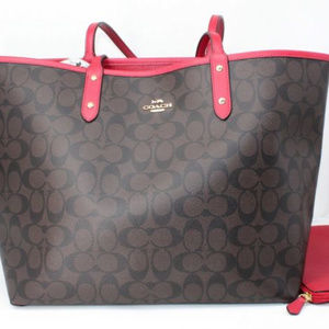 COACH SIGNATURE REVERSIBLE TOTE
